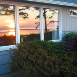 Enjoy our Waterfront Cottages in Sequim This Winter