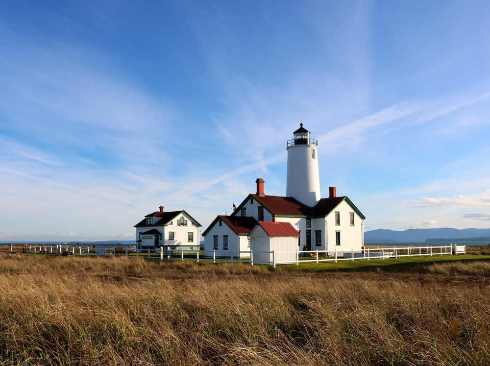 The Dungeness Spit Lighthouse and Dungeness National Wildlife Refuge are lovely places to visit